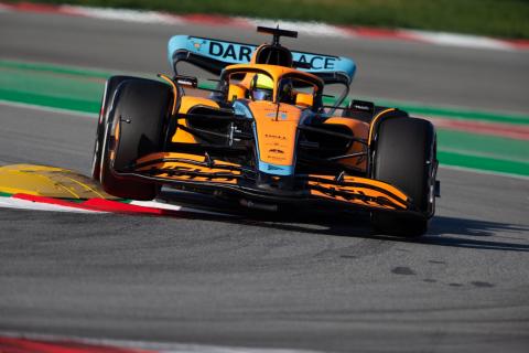 Norris puts McLaren on top at start of F1 testing 