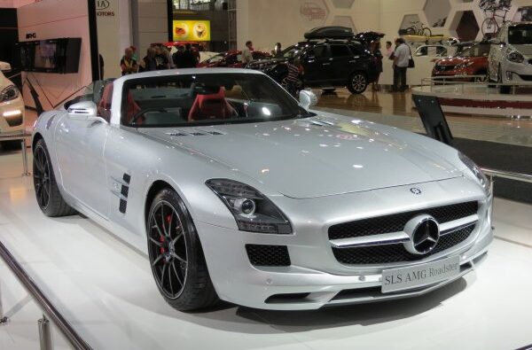 Mercedes-Benz – SLS AMG – FINAL EDITION GT 6.2 (571 bg) SPEEDSHIFT – Teknik Özellikler