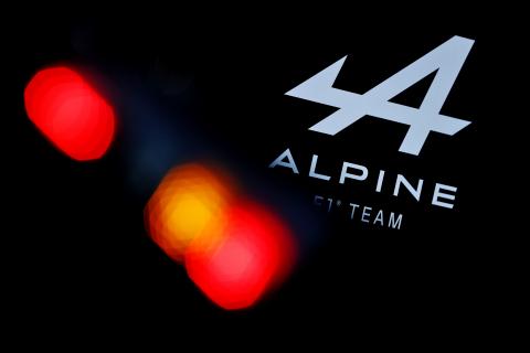 Watch Alpine reveal its 2022 F1 car – the A522 – LIVE