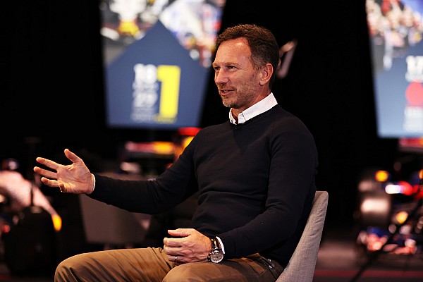 Horner, Formula 1’in sprint yarışları konusunda karar vermesi gerektiğini düşünüyor