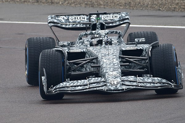 Özel: Alfa Romeo, C42’yi yağmur altında Fiorano’da piste çıkardı!