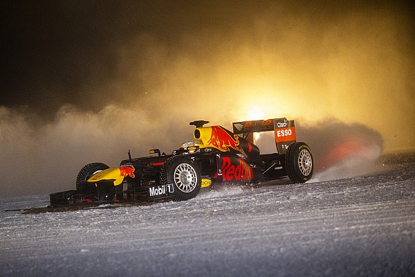 Verstappen, 1 numara ile ilk yarışına buz üstünde çıktı