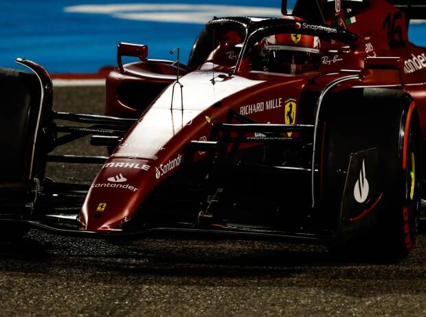 Charles Leclerc am Boxenfunk: “Mit dem Motor ist was merkwürdig!”