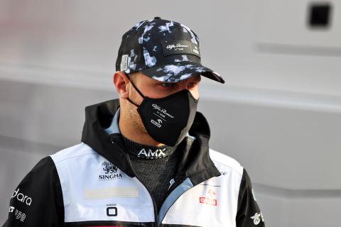 Valtteri Bottas ready to support F1 rookie Guanyu Zhou