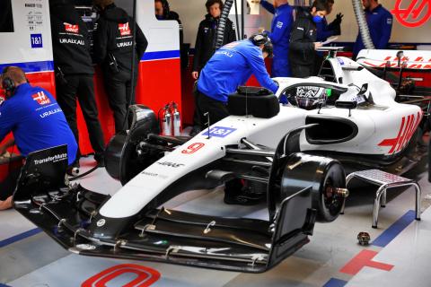 Cargo delays may force Haas to miss first day of Bahrain F1 test