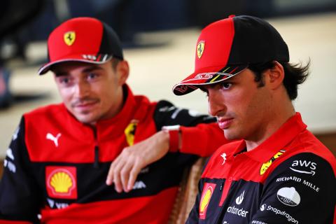 Ferrari drivers ‘mature’ enough to deal with F1 title fight – Sainz