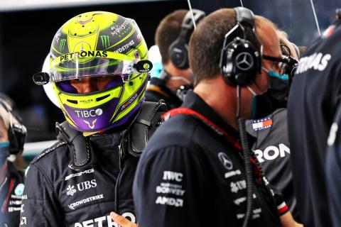 Hamilton suffers shock Q1 elimination in Jeddah F1 qualifying