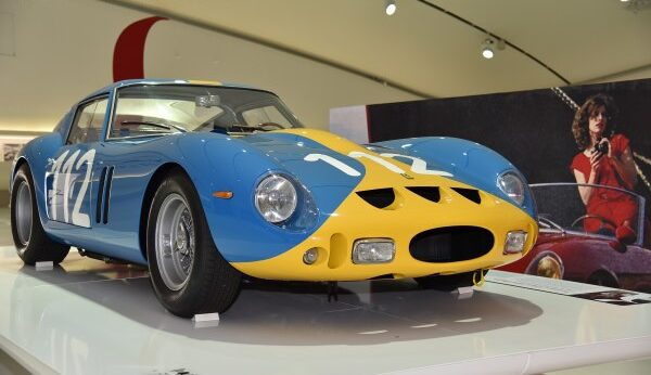 Ferrari – 250 GTO – 3.0 V12 (300 bg) – Teknik Özellikler