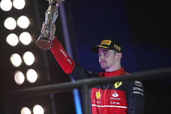 Binotto: “Leclerc, dünya şampiyonluğunu alabilecek biri gibi sürüyor”