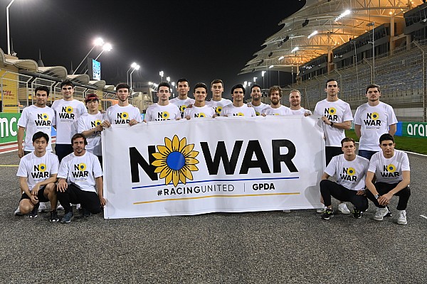 F1 pilotları, Bahreyn testleri öncesi “Savaşa Hayır” mesajı verdiler