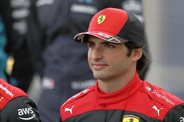 Sainz: “Ferrari geri döndü”