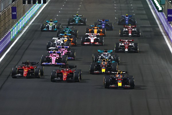 Suudi Arabistan GP: Heyecan dolu savaşı Verstappen kazandı, Leclerc ikinci oldu!