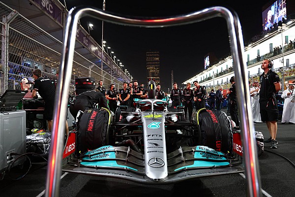 Wolff: “Acı verici formumuz, takım için ‘alçak gönüllülük antrenmanı’ gibi” Wolff: “Acı verici formumuz, takım için ‘alçak gönüllülük antrenmanı’ gibi”