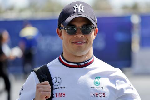 De Vries gets Williams F1 practice outing in Barcelona