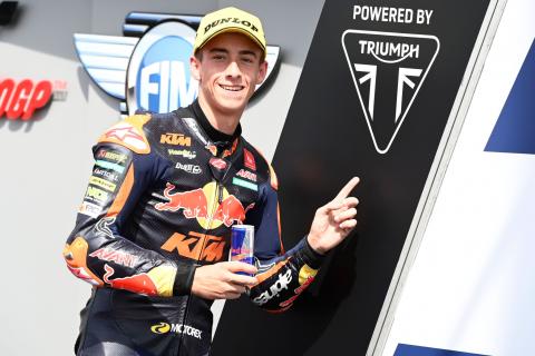 French Moto2: Perfectly timed lap sees Acosta claim maiden pole position