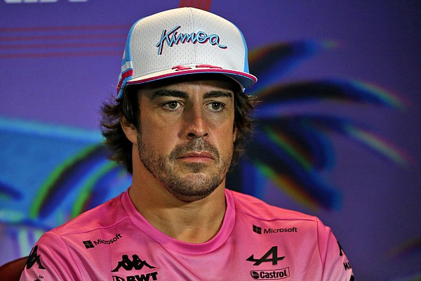 Alonso: “Hamilton, artık Formula 1’de en önemli şeyin yarışçı olmadığını gösteriyor”