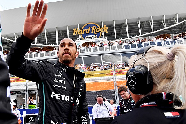 Hamilton: “Mercedes ilk beş yarışın ardından hâlâ başladığı yerde”