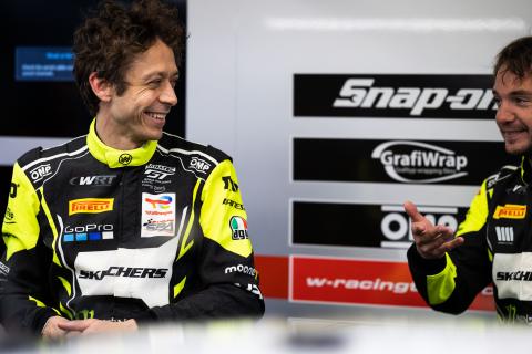 Valentino Rossi scores first points of GT3 career; avoids first-lap crash