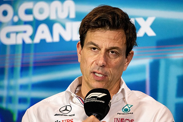 Wolff: “Hamilton, strateji konusunda ikilemde kaldı”