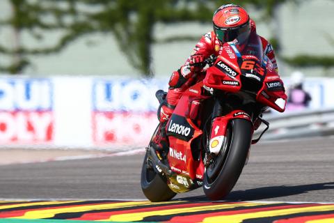 Catch us if you can – Ducati blitz day-one as Bagnaia sets new lap record