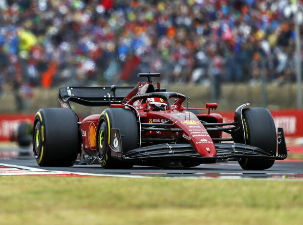 Leclerc kritisiert Ferrari-Strategie: Wechsel auf Hard hat Rennen ruiniert Leclerc kritisiert Ferrari-Strategie: Wechsel auf Hard hat Rennen ruiniert