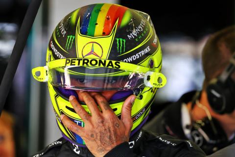 Lewis Hamilton removes nose stud amid FIA jewellery ban