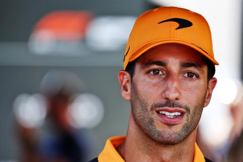 Ricciardo never considered McLaren F1 exit | Vettel: "It's just rumours"