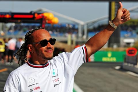 Could Hamilton reach 400 F1 races? Wolff hints at new contract
