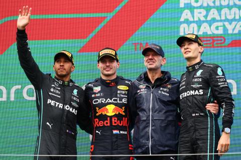 Hamilton and Verstappen discuss Ferrari strategy in a candid cooldown room chat