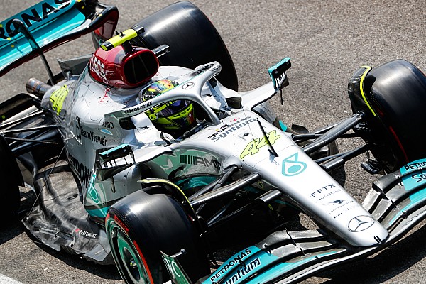 Hamilton: “Mercedes bu hafta sonu çok geride”
