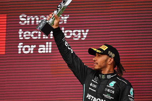 Hamilton, Mercedes’in bu yıl yarış kazanabileceğine “gerçekten inanıyor”