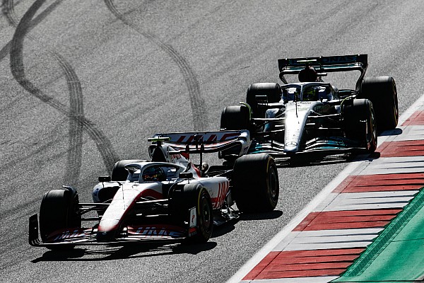 Schumacher: “Hamilton ile mücadele etmemem gerekirdi”