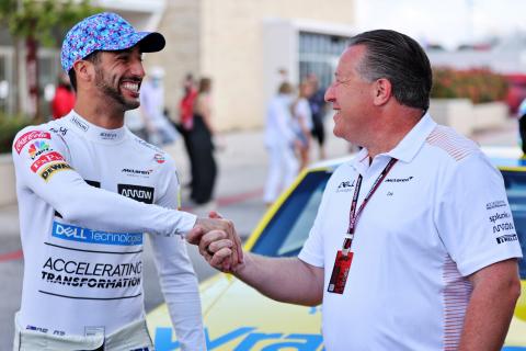 ‘I’d love to go racing with him again’ – Brown opens door for Ricciardo return?