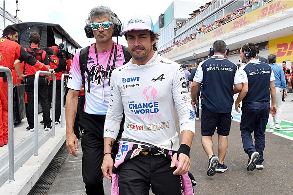 Alonso, Aston Martin’le olan anlaşmasının iki yıllık olduğunu doğruladı