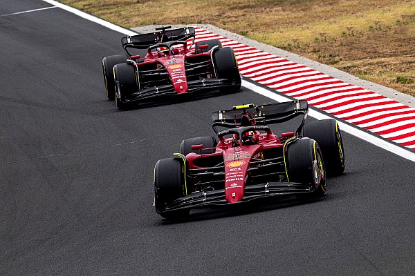 Ferrari henüz takım emri uygulamayı düşünmüyor