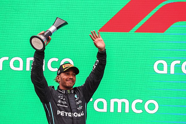 Hamilton, genç pilotlara eleştirel yaklaşmak istemiyor