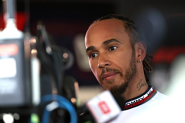 Hamilton: “Yarış kazanmamız çok zor çünkü Red Bull yenilmez bir konumda”