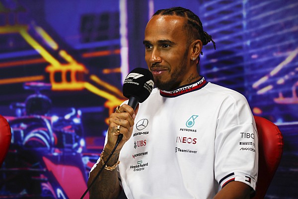 Hamilton, Verstappen’in erken şampiyonluğu nedeniyle taraftarlar için üzülüyor
