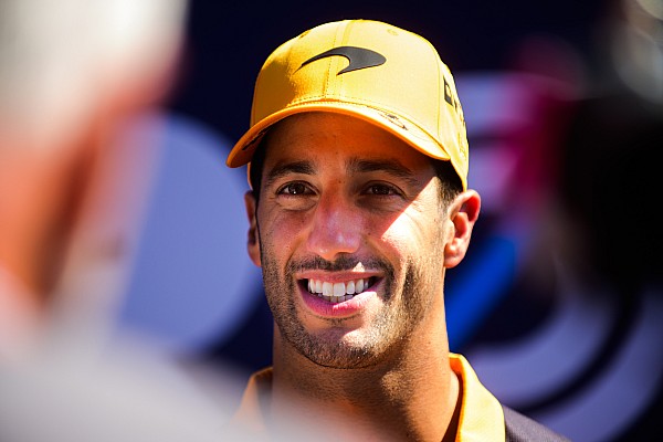 Ricciardo: “Hiçbir seçeneğe hayır demek istemiyorum, hepsini değerlendireceğim”