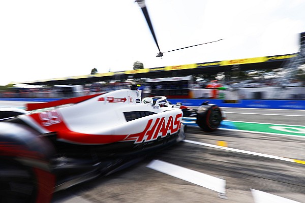 2023 Haas koltuğu için Giovinazzi ve Schumacher çekişiyor