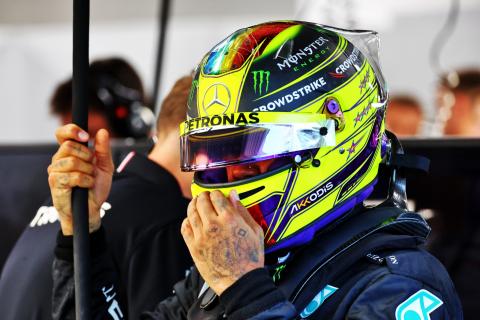 Hamilton wearing nose stud in F1 car again due to health issue