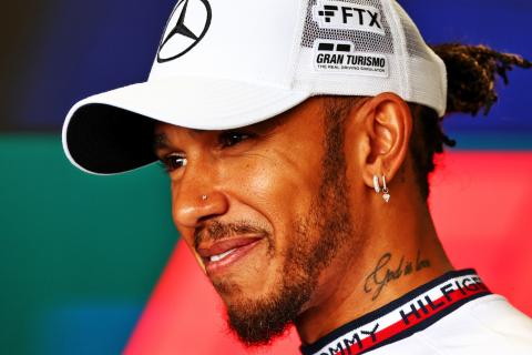 Hamilton “congratulated on 2021 title” by Red Bull’s rival energy drink