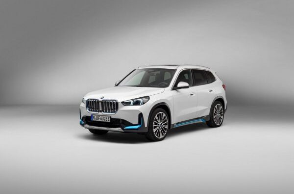 BMW – iX1 – 30 64.7 kWh (313 bg) xDrive – Teknik Özellikler