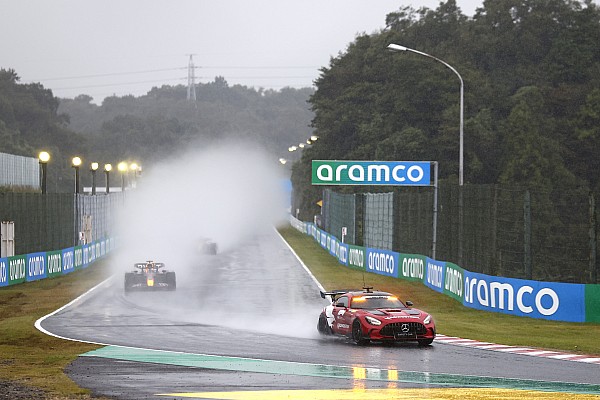 Formula 1 pilotları, yağmur sebebiyle geciken yarışlar için “bilgi turları” fikrini tartışıyor