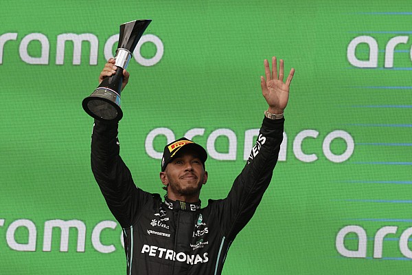 Hamilton: “Birkaç saniyeliğine galibiyete ulaşabileceğimizi düşündüm”