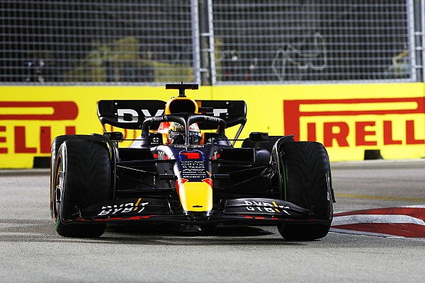 Verstappen, Red Bull’a öfkeli: “Beş turluk yakıtla altı tur atmaya çalıştık”