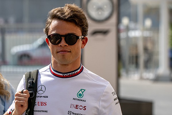 Dennis: “De Vries’in Formula 1’e gidiyor olması, FE pilotlarının itibarını artıracak”