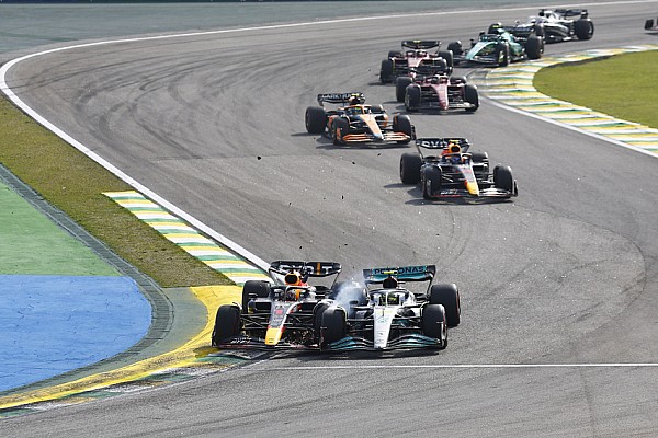 Hamilton: “Her iki günde de araç hasar gördü” Hamilton: “Her iki günde de araç hasar gördü”