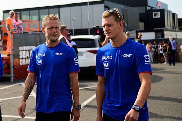 Magnussen, Schumacher’in Formula 1’e dönmenin yolunu bulacağı görüşünde