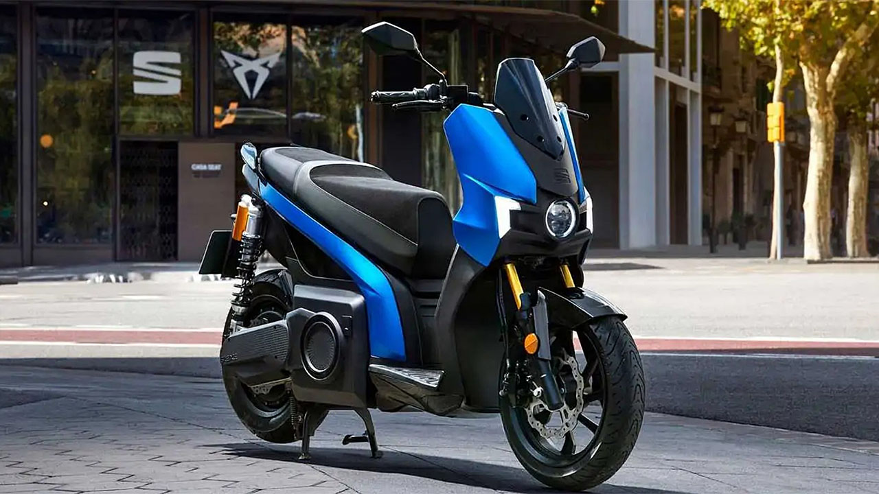 Seat imzalı yeni elektrikli motosiklet: “Mo 125 Performance”